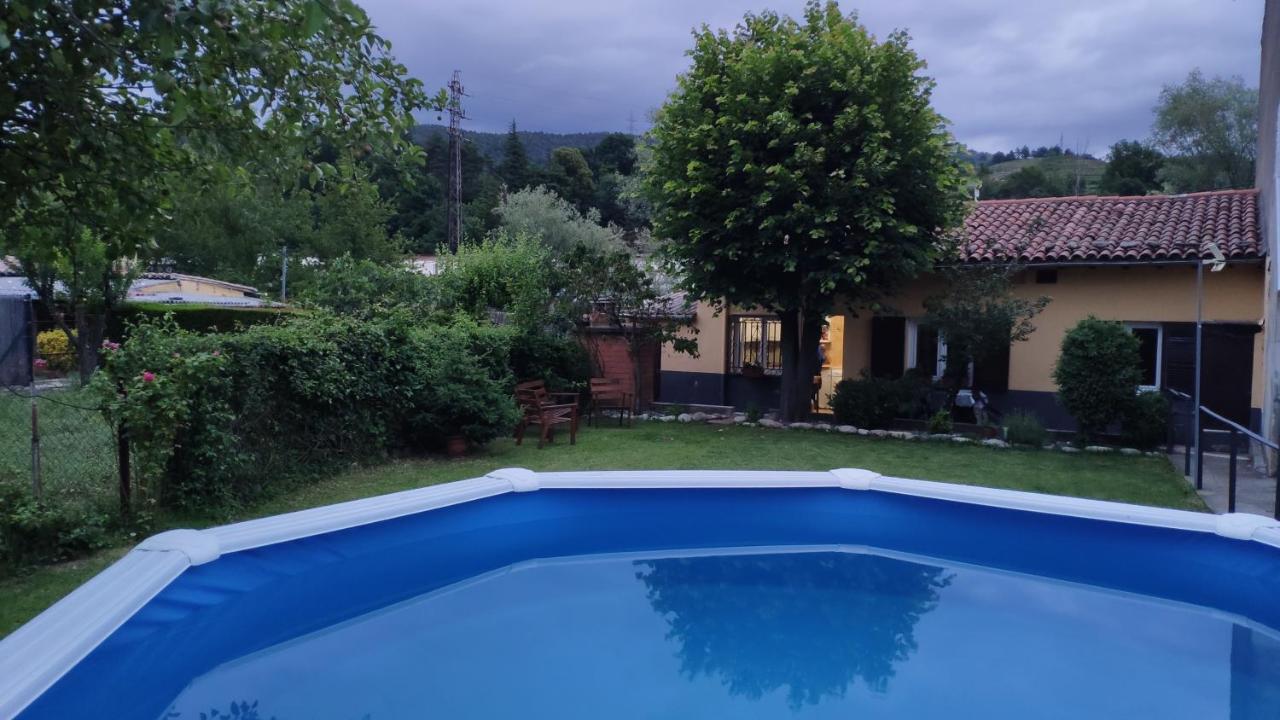 Vila Grauges Ripoll Exterior photo